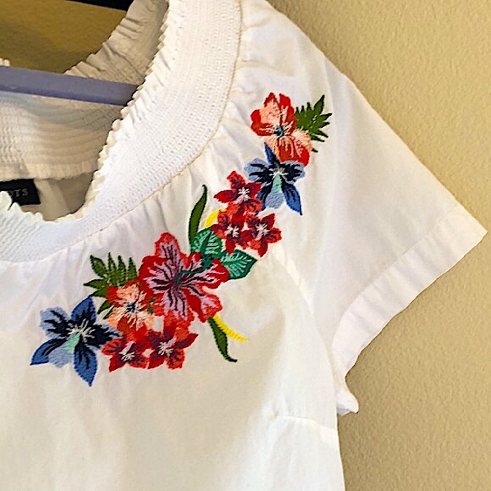 Talbots Embroidered Blouse - Picture 5 of 7